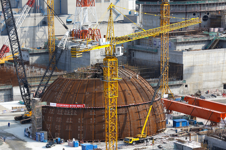 《辉煌巨变》——《“《核之芯》2015年4月摄于连云港市核电站工地    谷晶 摄.jpg