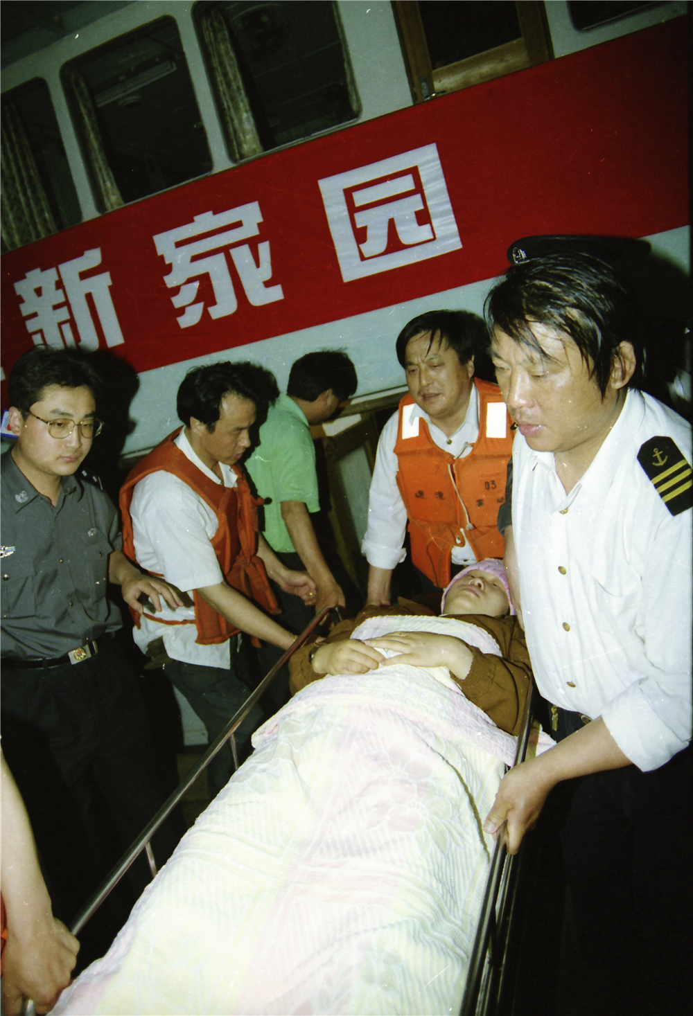 4.2001年5月18日晚，小渝苏母女被送到南通如东双甸镇医院.jpg