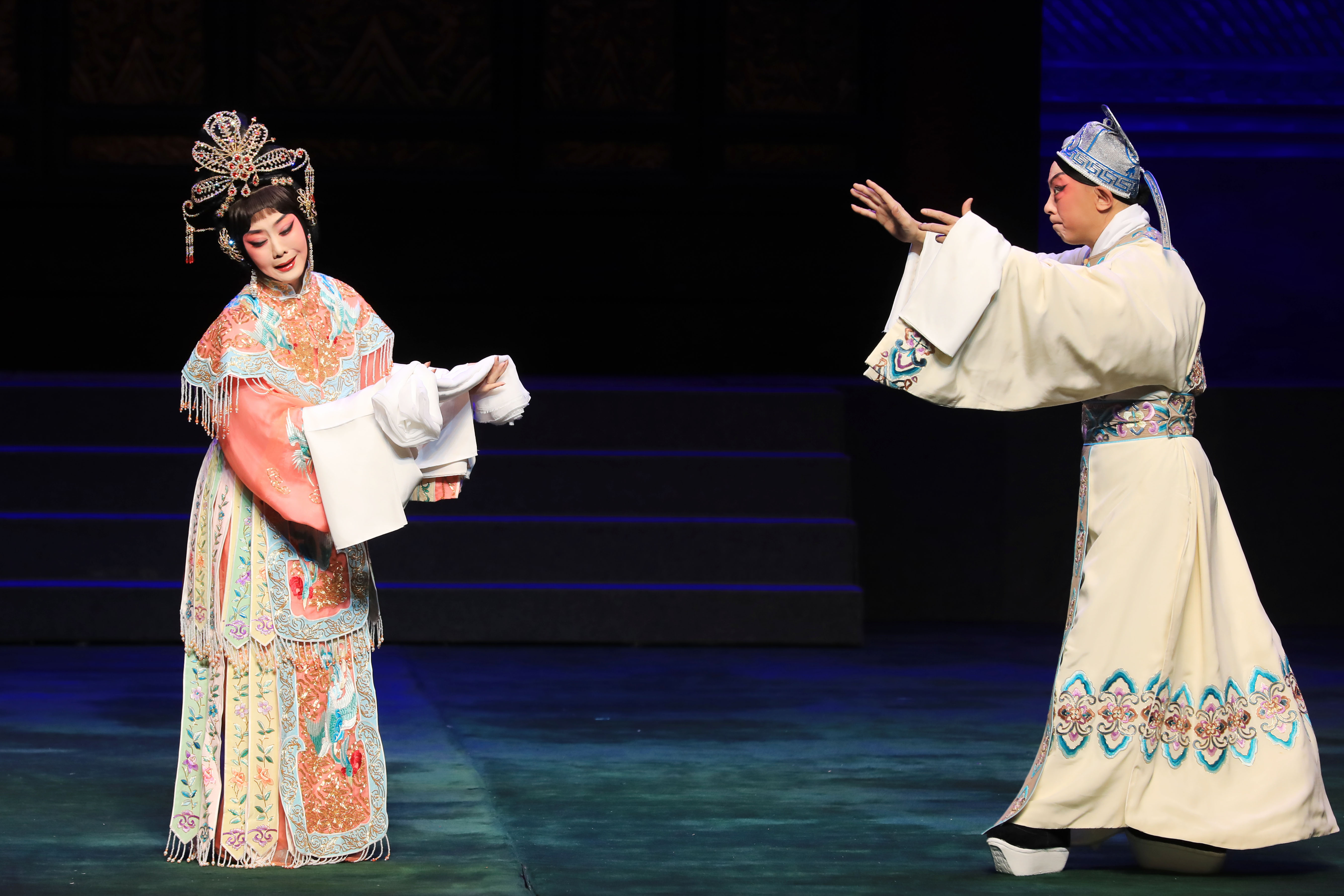 京剧移植粤剧经典于魁智李胜素情动帝女花