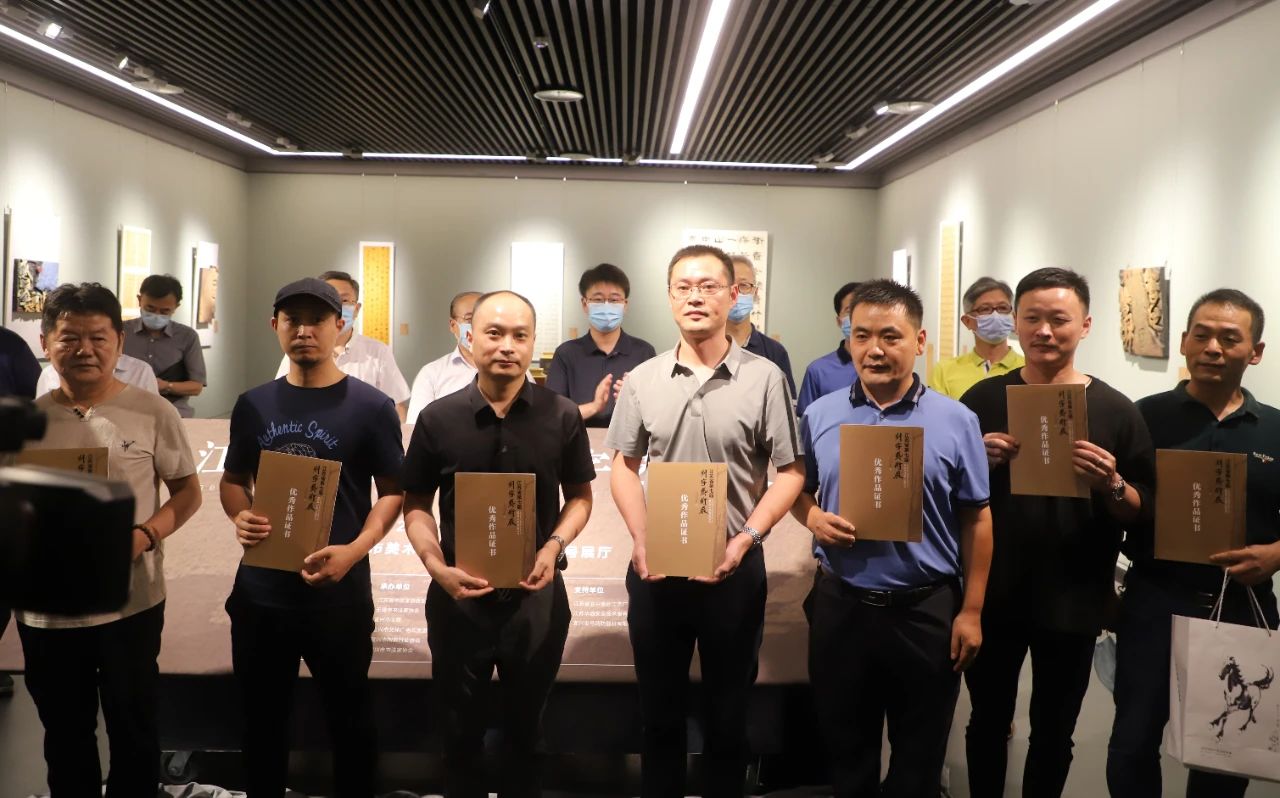 江苏省第七届刻字艺术展在宜兴展出(附优秀作品图片)