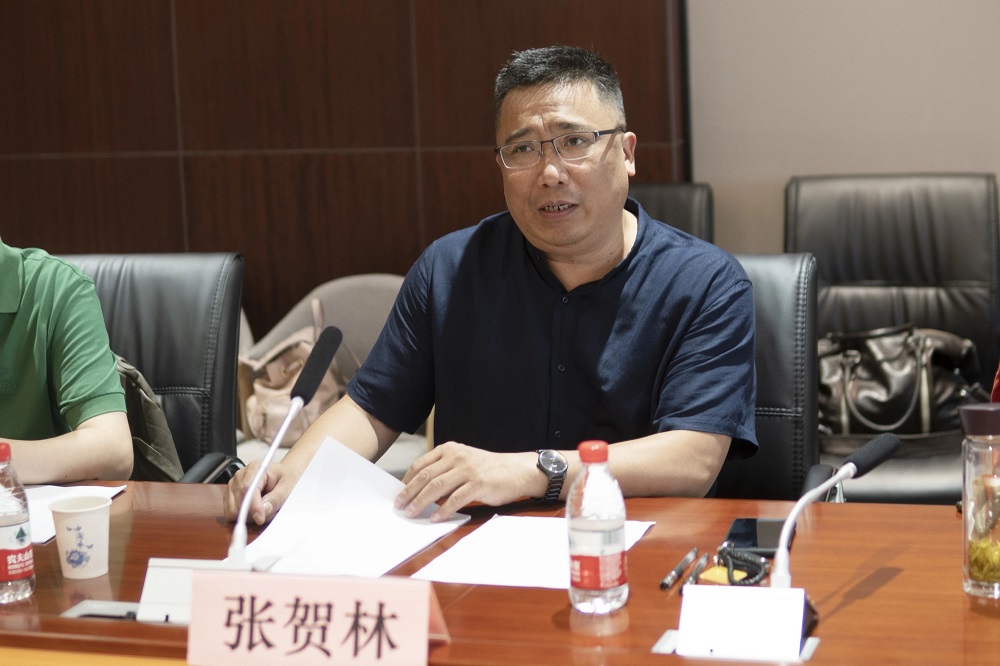 启东举行中篇评弹《板凳姑娘》精品提升暨中国曲艺之乡创建研讨会