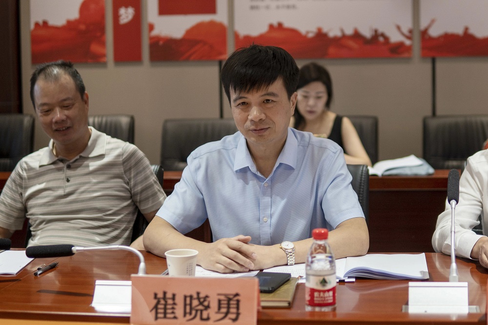 启东举行中篇评弹《板凳姑娘》精品提升暨中国曲艺之乡创建研讨会