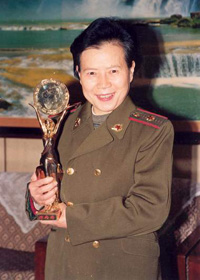 黄素嘉.jpg