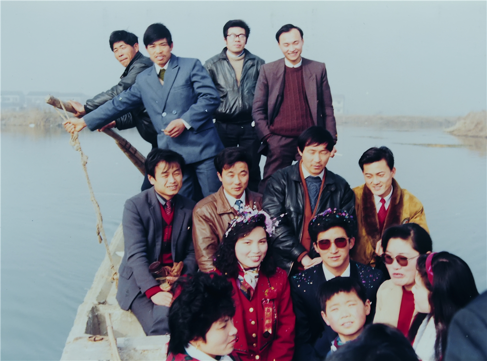 3.传统与现代——昆山水乡婚礼的变迁（组照3）毛宇龙摄.jpg