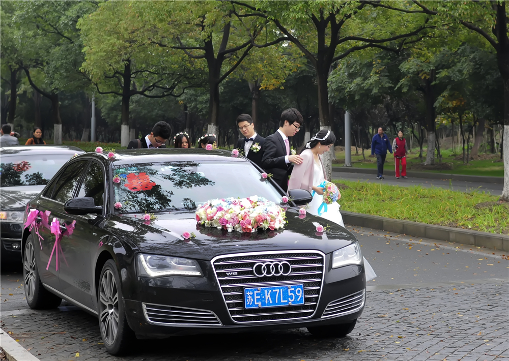 4.传统与现代——昆山水乡婚礼的变迁（组照4）毛宇龙摄.jpg