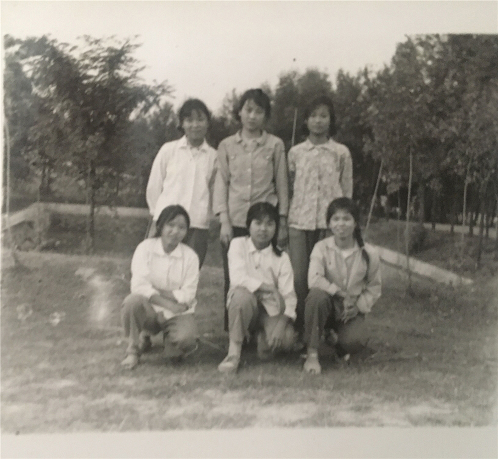 3.1979年的我们-2  杨平供图.jpg