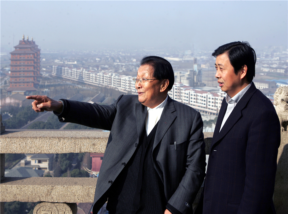 23.传承  顾祚维  2005年摄于华西村.jpg